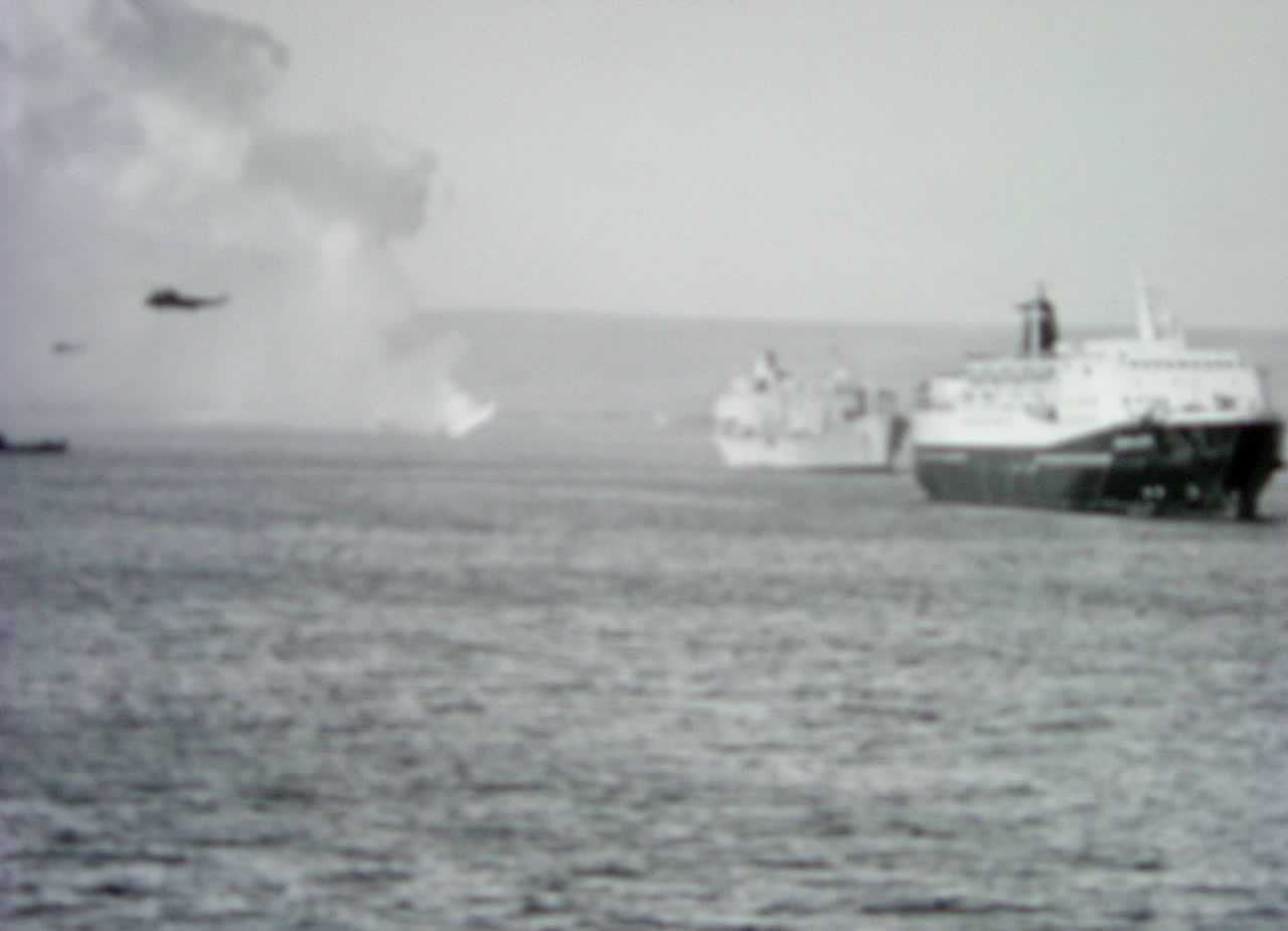 HMS Antelope with the HMS Norland